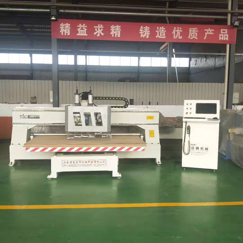 Numerical control panel saw